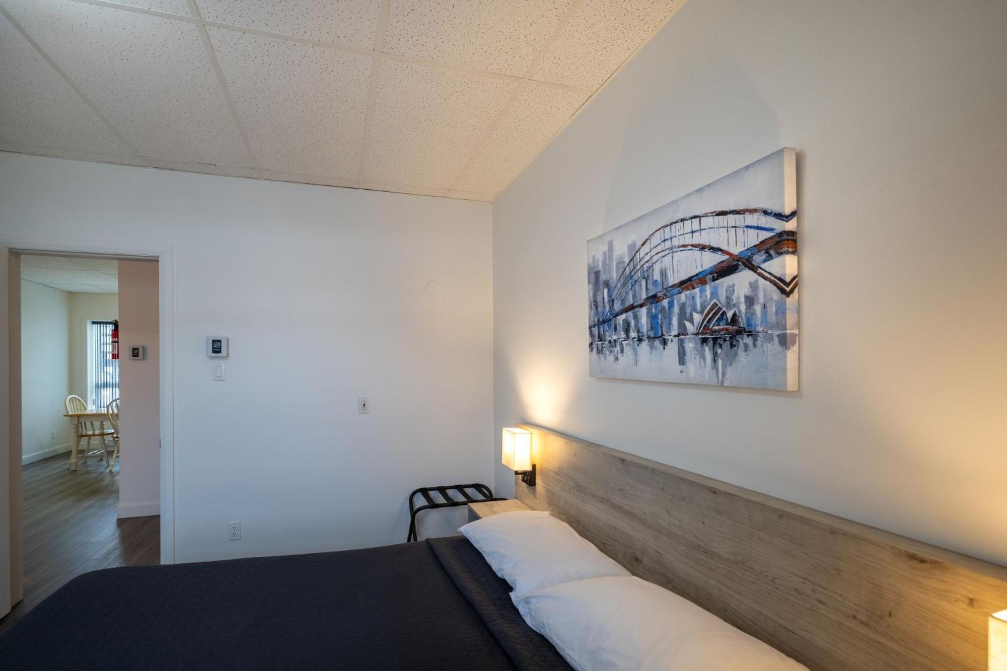 Motel Et Condo Chez Charley Sainte-Anne-de-Beaupré Esterno foto